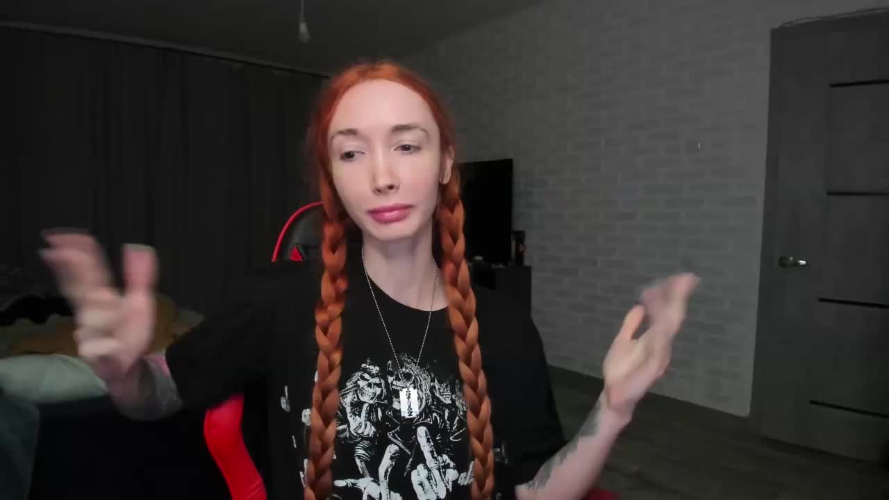 Roxy-Sun Adult Chat August 20, 2025