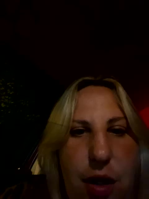 MonicaMilf Adult Chat August 20, 2025