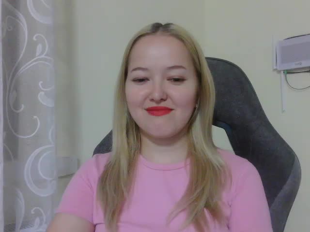 -Sweet-smile- Adult Chat August 20, 2025