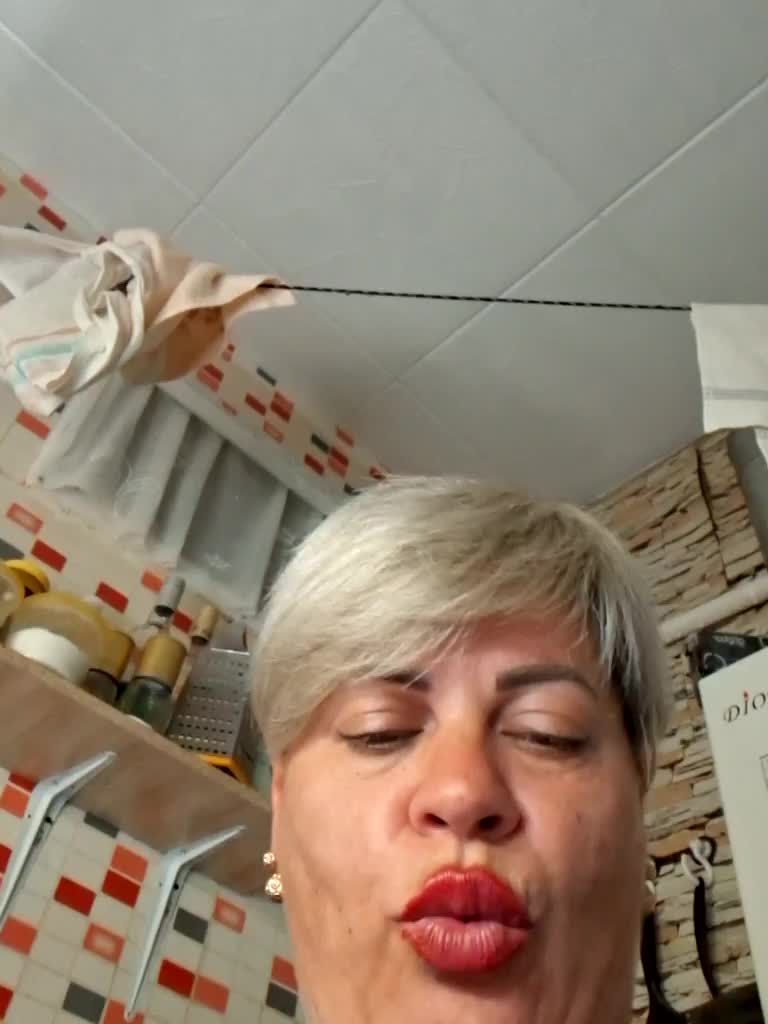 murr-kitty Adult Chat August 20, 2025