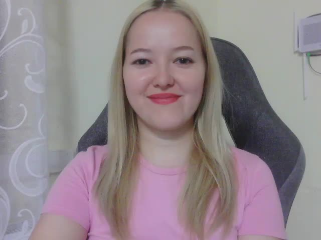 -Sweet-smile- Adult Chat August 20, 2025