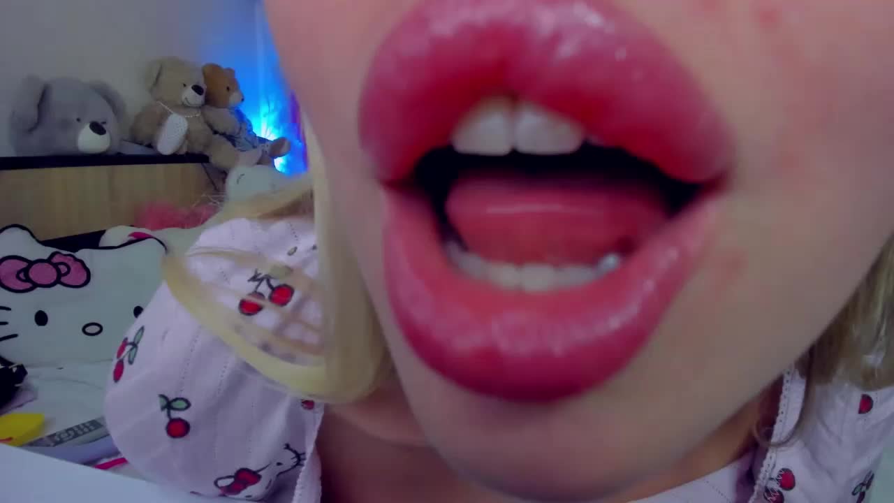 MindyKally Adult Chat August 20, 2025