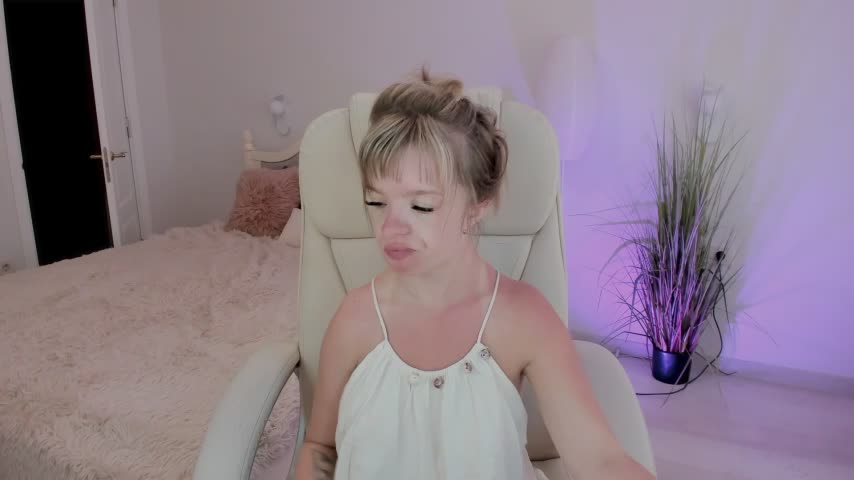 Eva_Rosec Adult Chat August 20, 2025