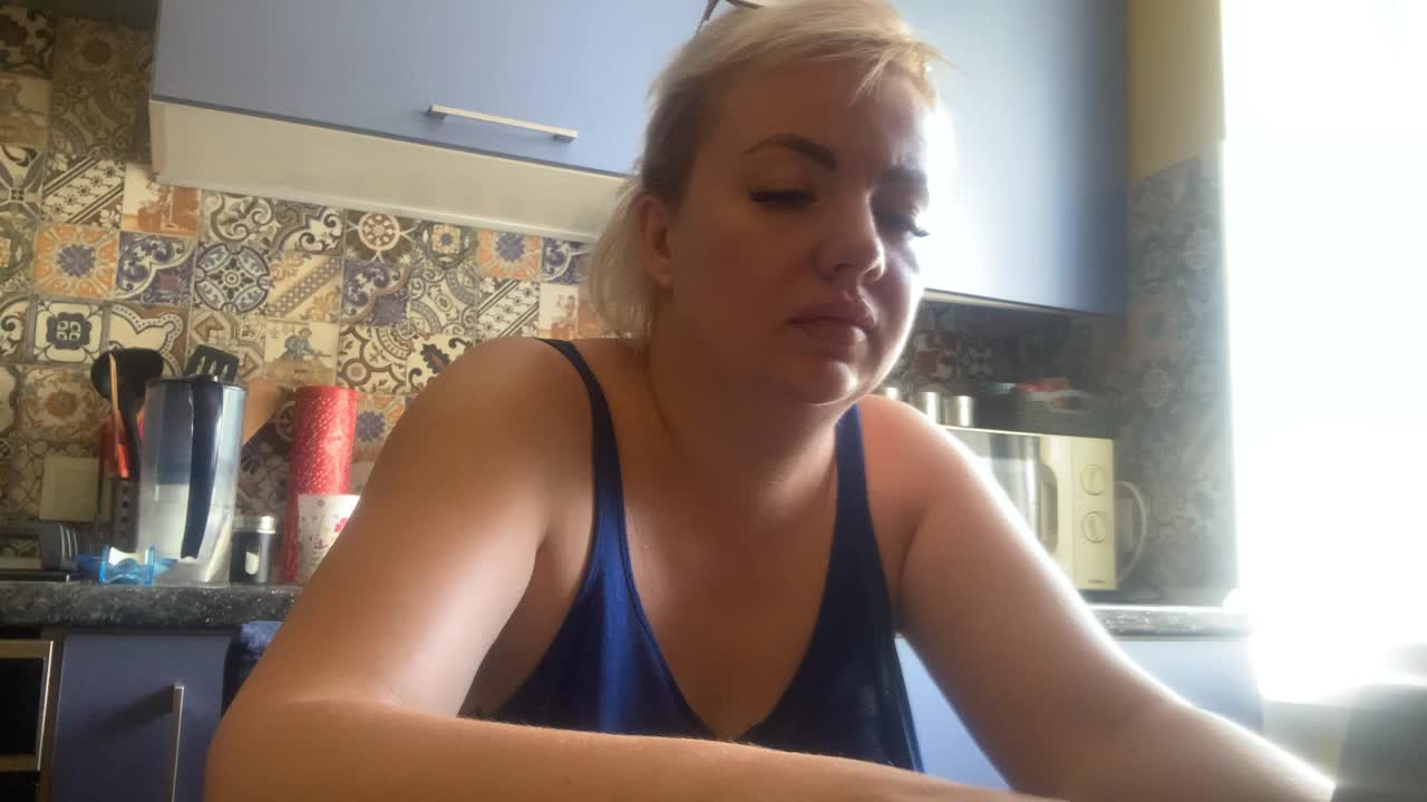 Oksana494 Adult Chat August 20, 2025