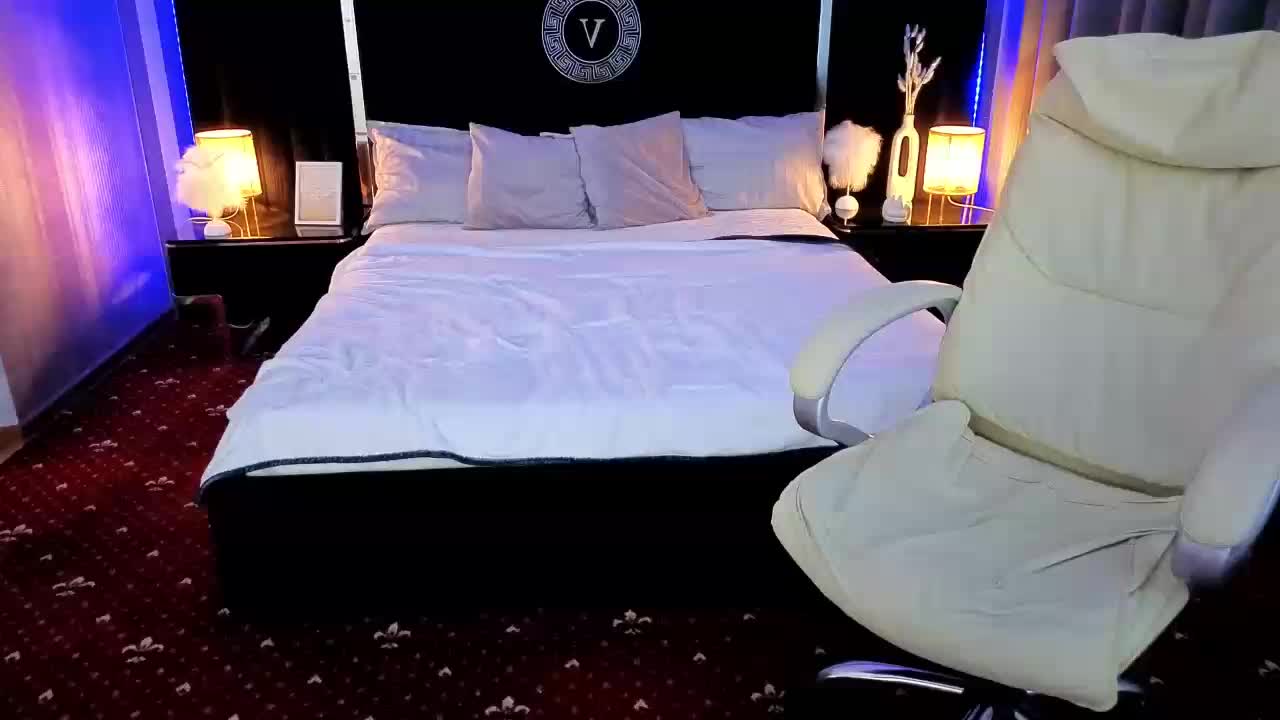 BettyDark Adult Chat August 20, 2025