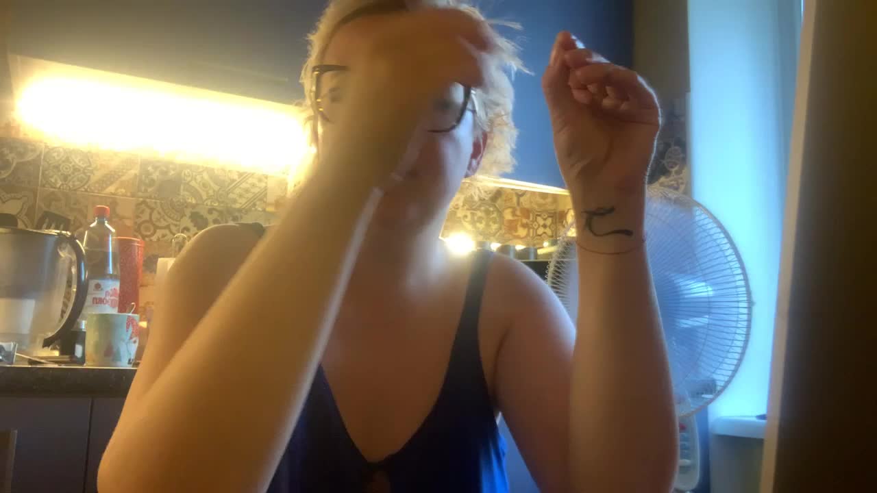 Oksana494 Adult Chat August 20, 2025