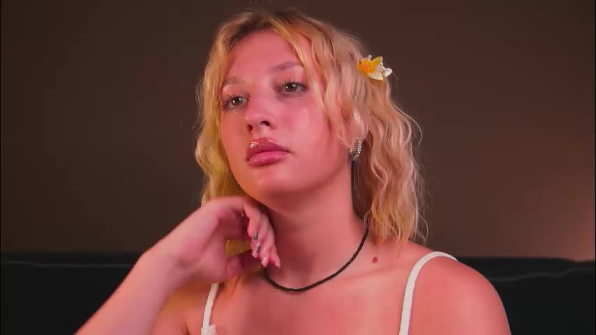 new_purple Adult Chat August 20, 2025