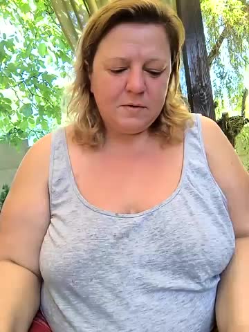 jusichka Adult Chat August 20, 2025