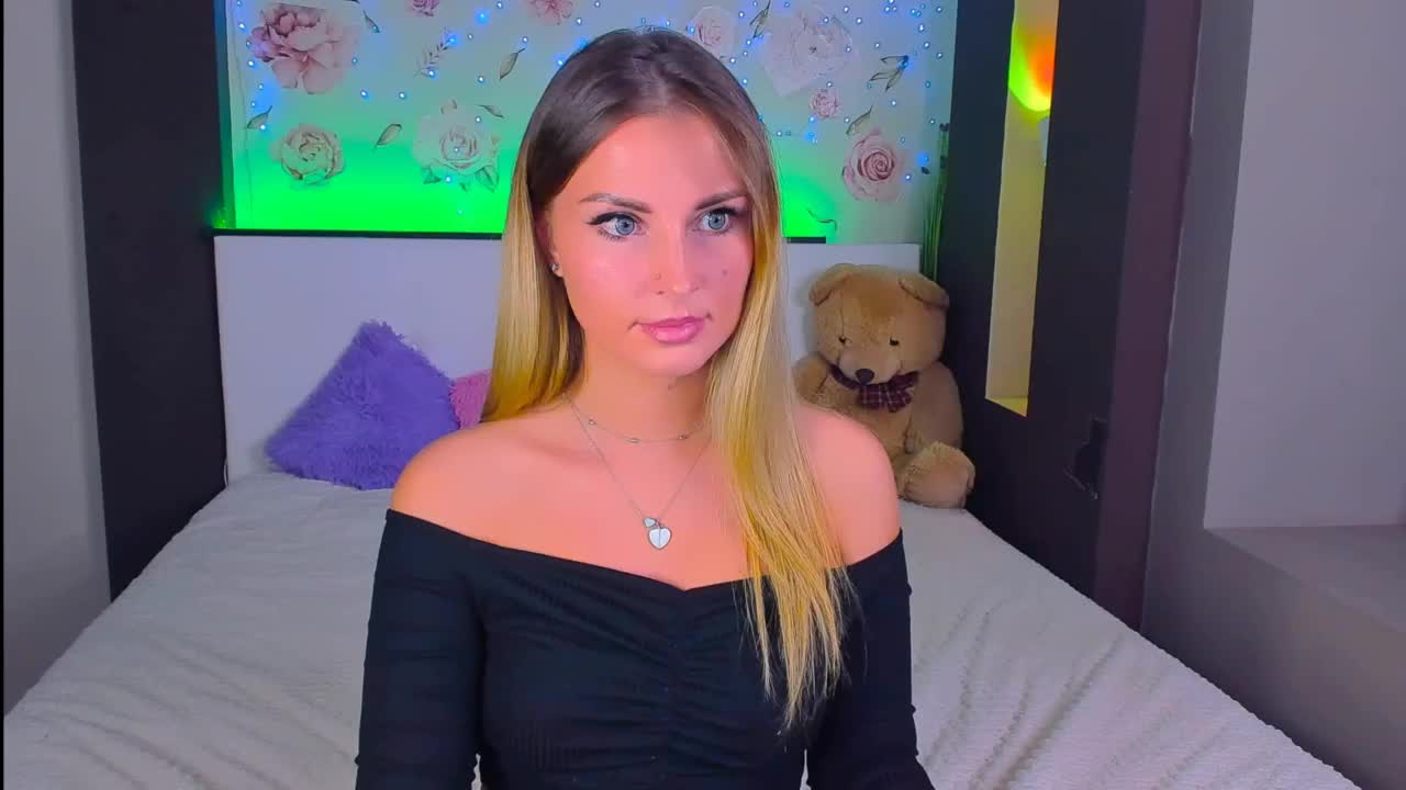 Alisee123 Adult Chat August 20, 2025