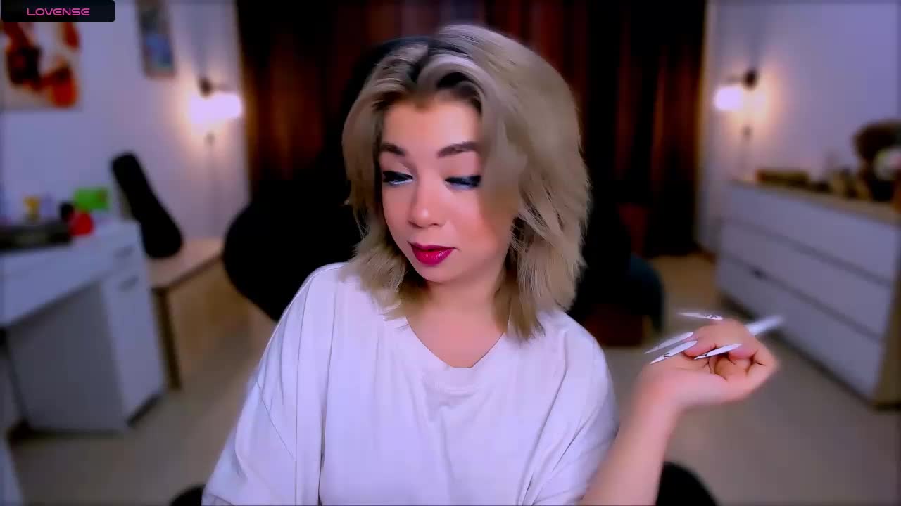 BabyNicole Adult Chat August 20, 2025