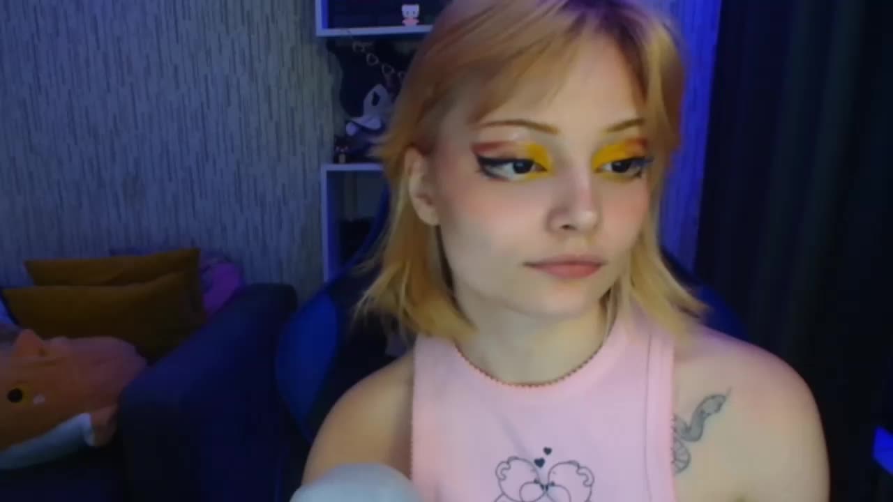 AnnaSinger Adult Chat August 20, 2025