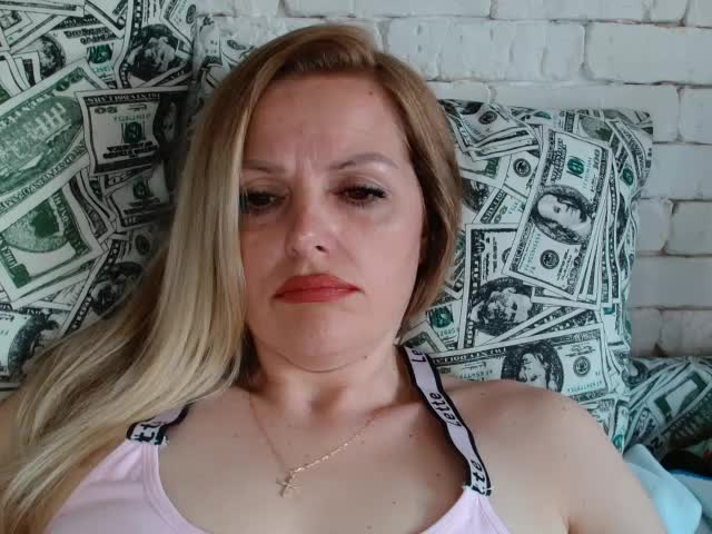 Angel_girllovemy Adult Chat August 20, 2025