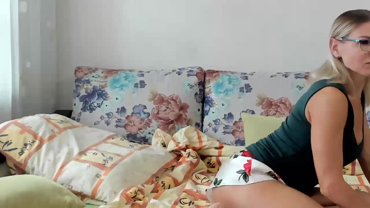 Lisa1225 Adult Chat August 20, 2025