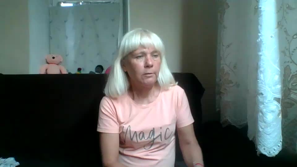 sakura_blonde Adult Chat August 20, 2025