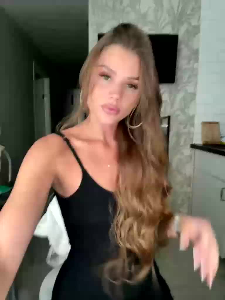 SweetyMia Adult Chat August 20, 2025