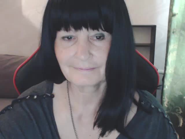 KatarinaGloss Adult Chat August 20, 2025