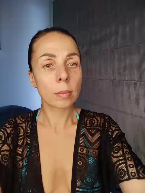 _SENORiTA_ Adult Chat August 20, 2025