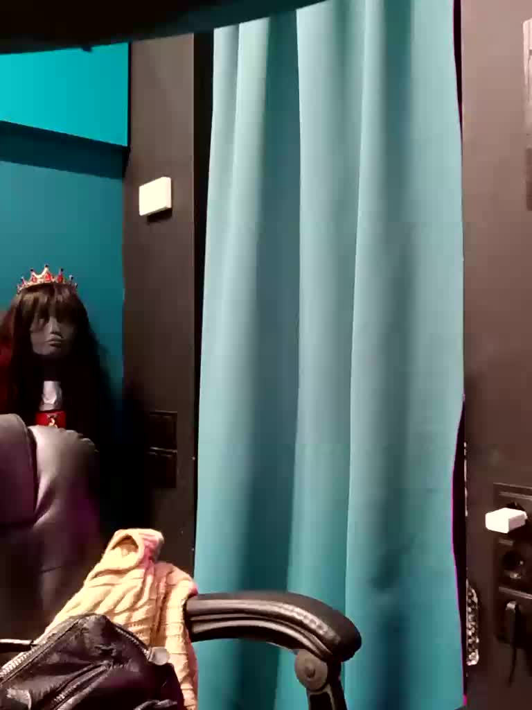 Redfoxlikefiree Adult Chat August 20, 2025