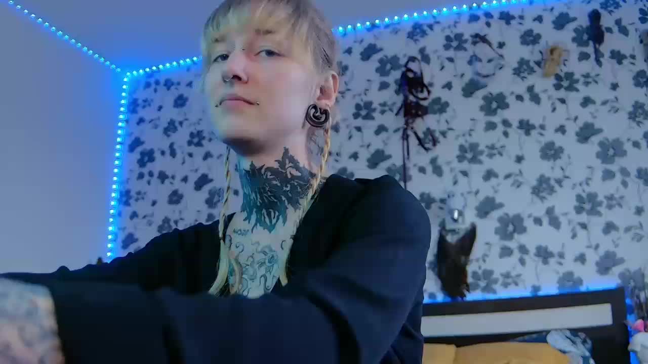 LittleSpaceMouse- Adult Chat August 20, 2025