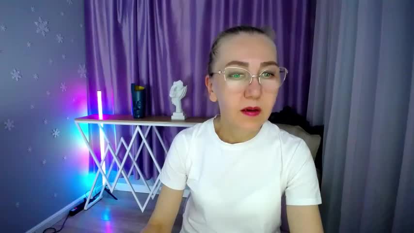 queen_a_n_i Adult Chat August 21, 2025