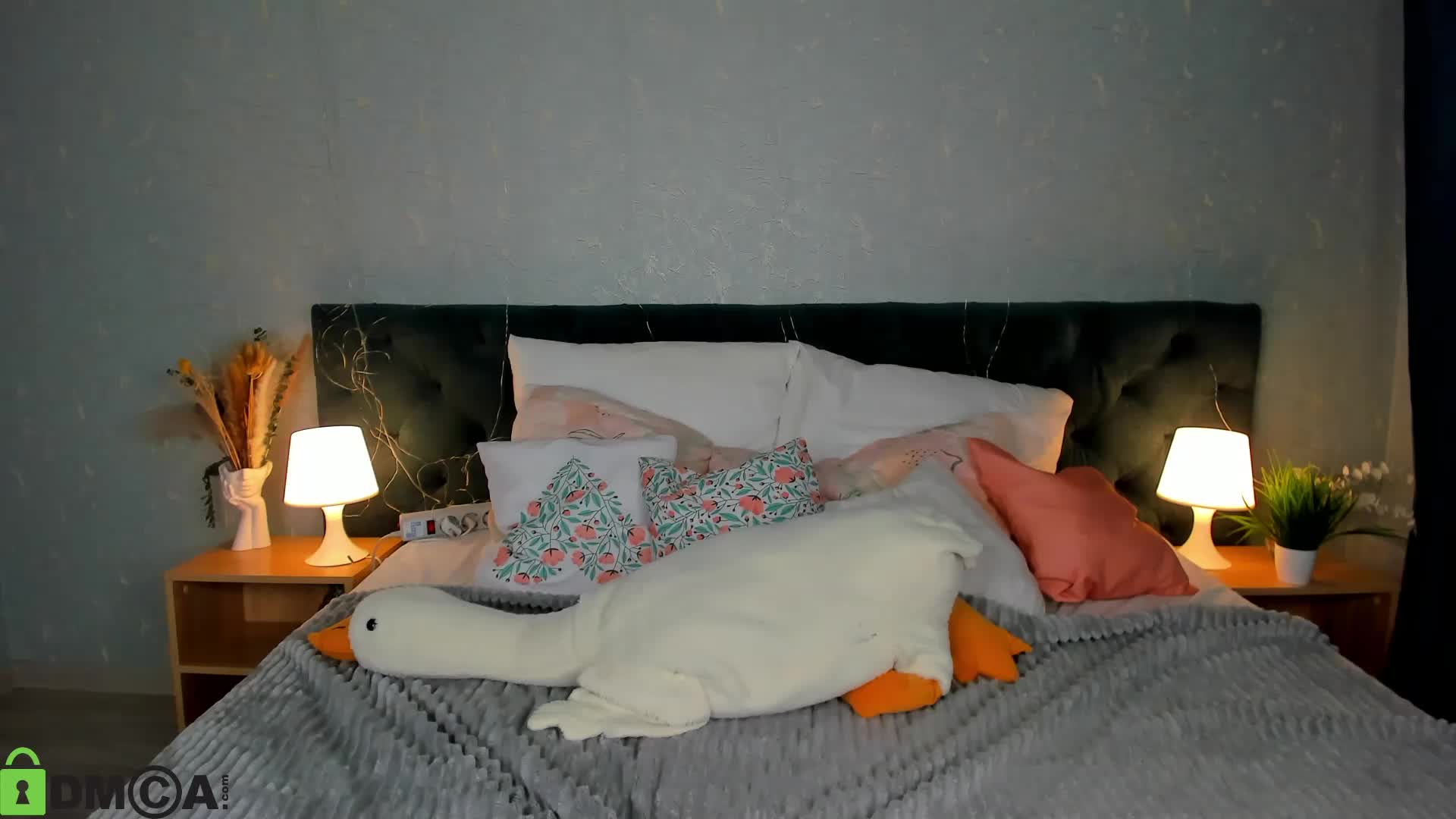 Mia-Dixons Adult Chat August 21, 2025