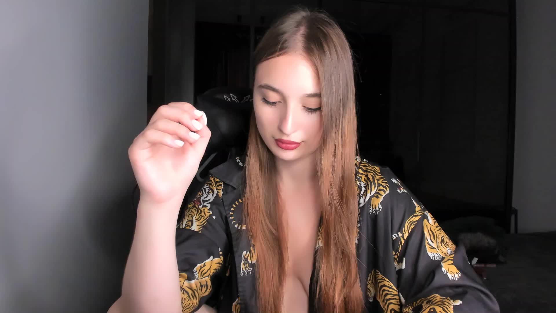 Dariadeluxe Adult Chat August 21, 2025