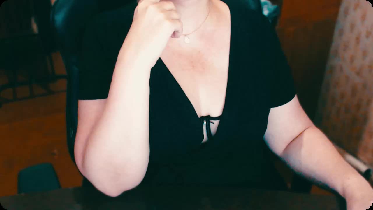 Alisa1917 Adult Chat August 21, 2025