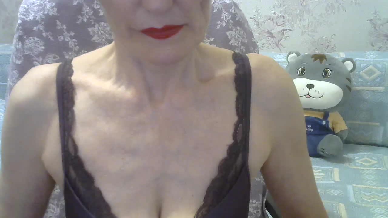 Red-Rose-777 Adult Chat August 21, 2025