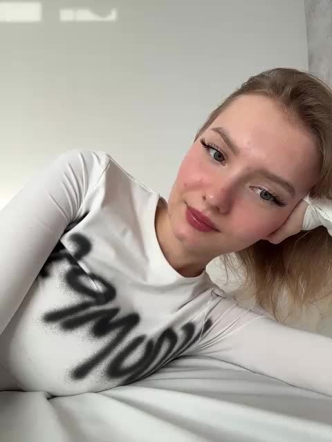 -Nezukoo- Adult Chat August 21, 2025