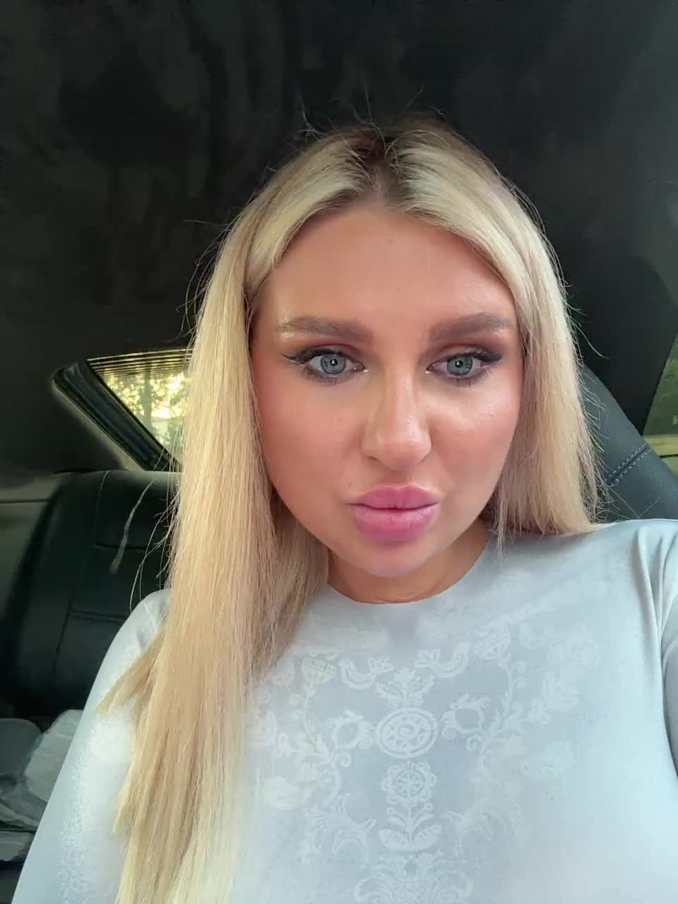 Kotofeyka1 Adult Chat August 21, 2025