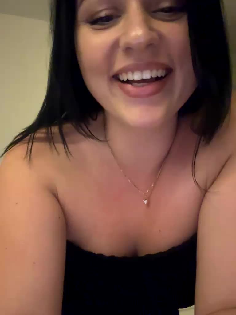 MiaCherry7 Adult Chat August 21, 2025