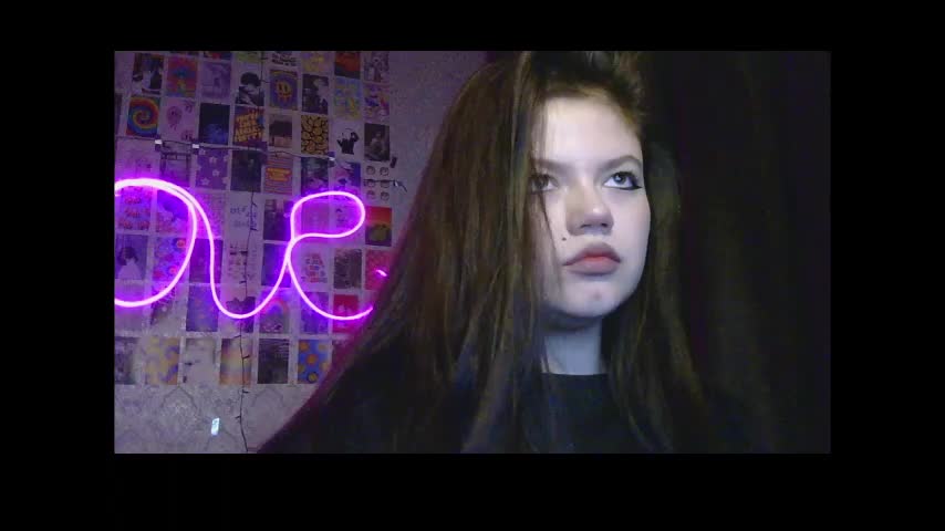 Darina_Wilson Adult Chat August 21, 2025