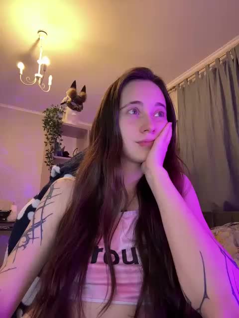 -LittleFairy- Adult Chat August 21, 2025