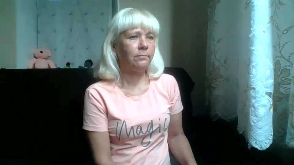 sakura_blonde Adult Chat August 21, 2025