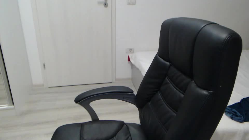 blue_eyes96 Adult Chat August 21, 2025