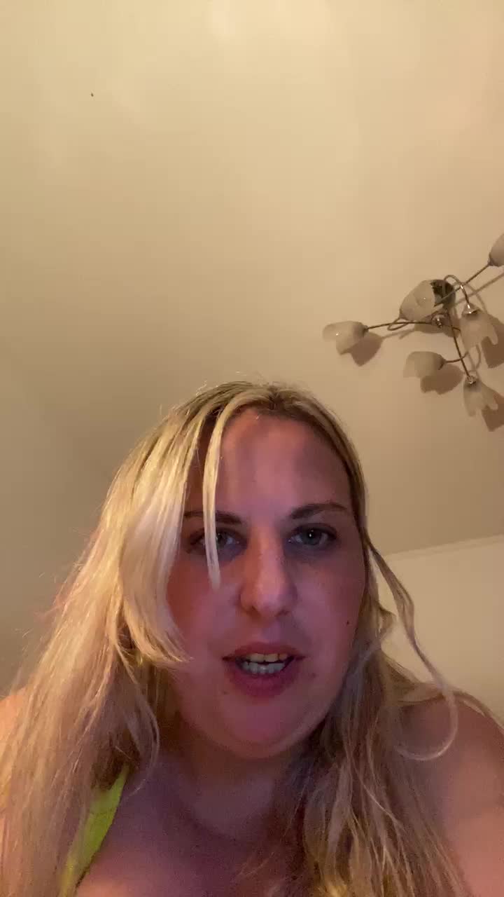 Roksi-8 Adult Chat August 21, 2025