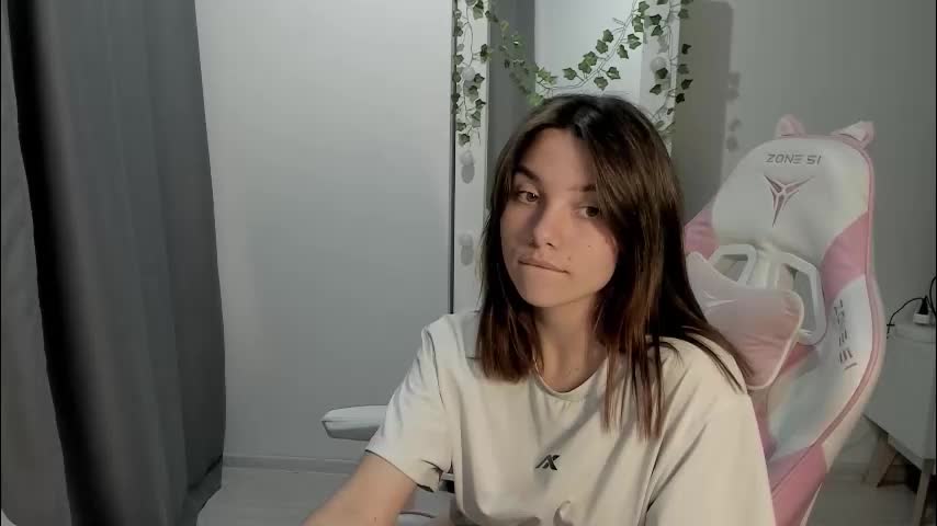 kesh_mne Adult Chat August 21, 2025