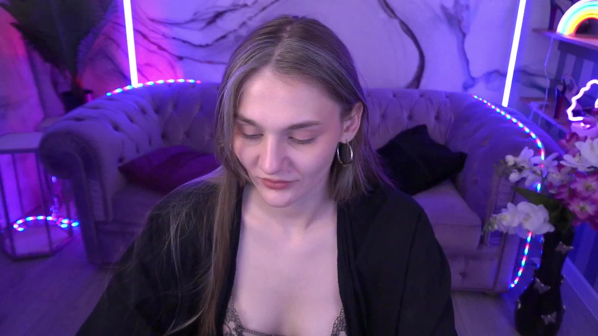 DiamondGoldie Adult Chat August 21, 2025