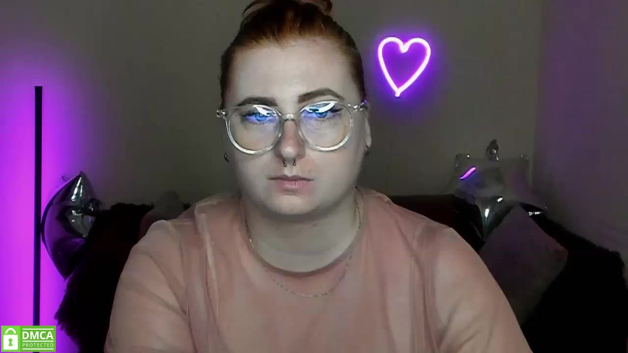 Aliciaredluv Adult Chat August 21, 2025