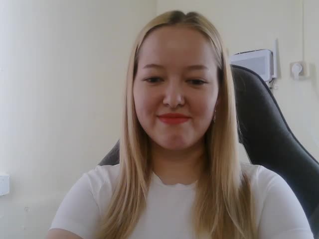 -Sweet-smile- Adult Chat August 21, 2025