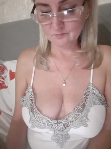 SexiestJess45 Adult Chat August 21, 2025