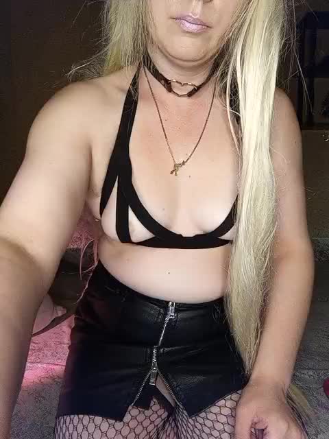 -VeroNika- Adult Chat August 21, 2025