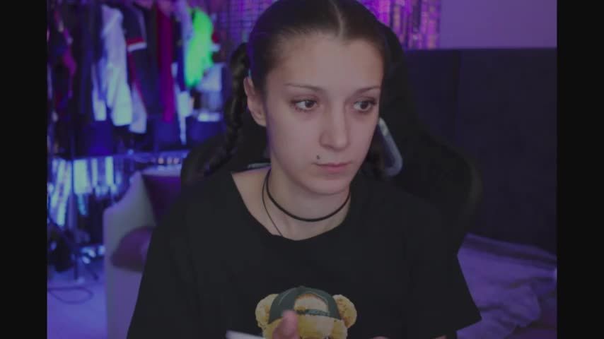 Kathleen_Meow Adult Chat August 21, 2025