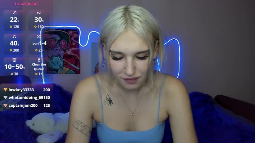 EvelinaLuu Adult Chat August 21, 2025