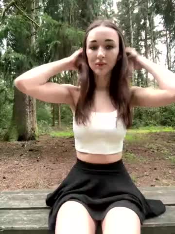 -Vivian- Adult Chat August 22, 2025