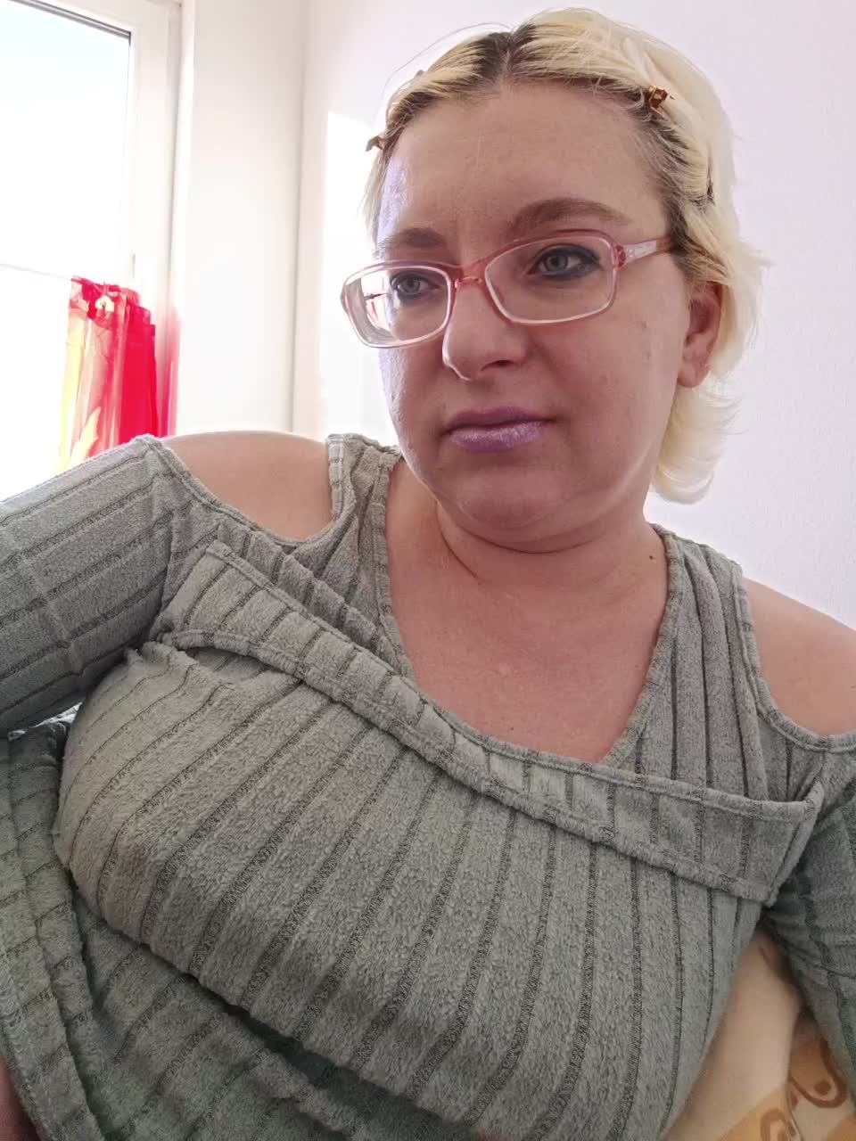 Vika211 Adult Chat August 22, 2025