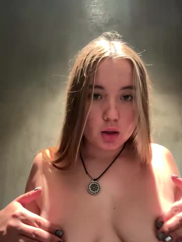 StephanieMur Adult Chat August 22, 2025