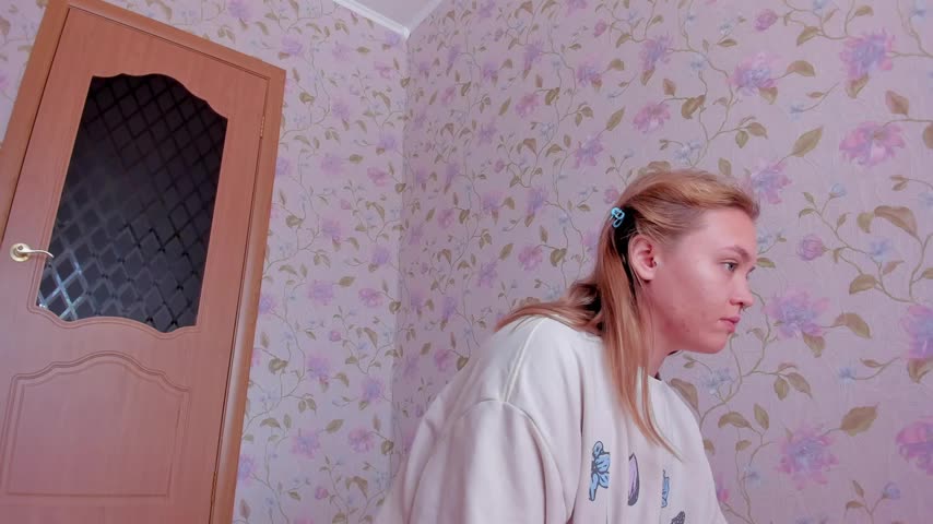 EvelinaDarling Adult Chat August 22, 2025