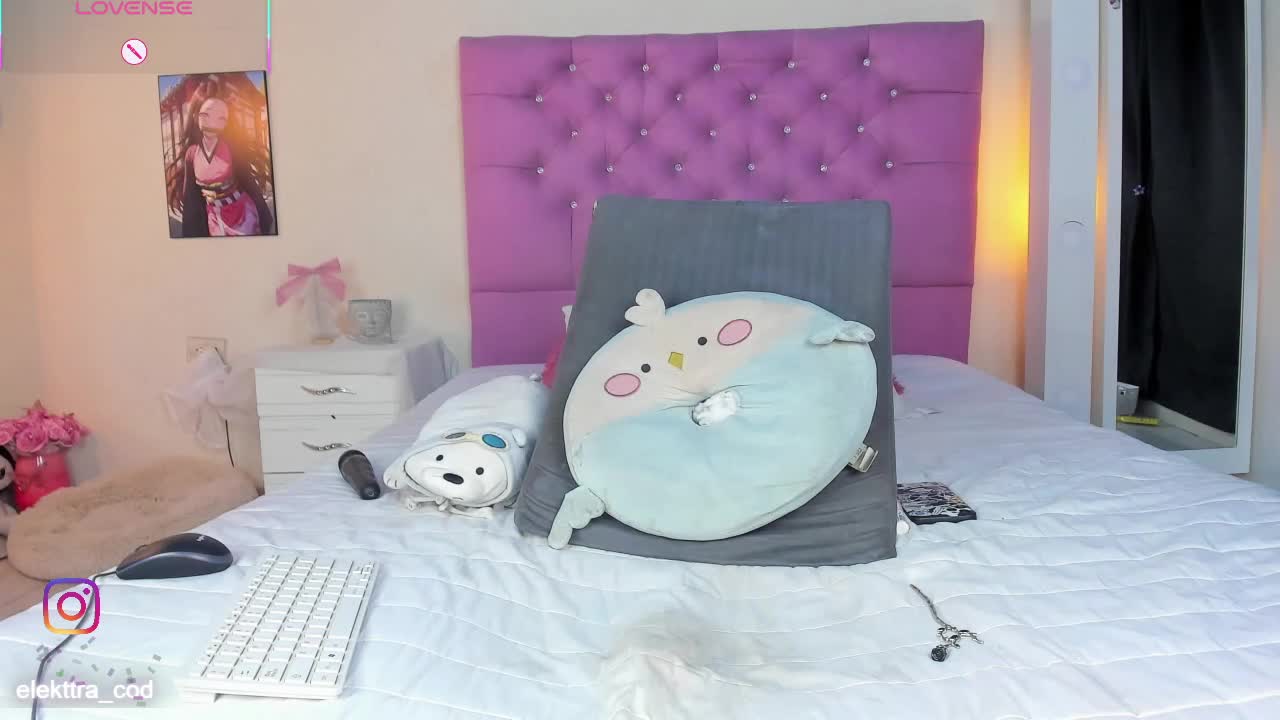 elekttra_ Adult Chat August 22, 2025