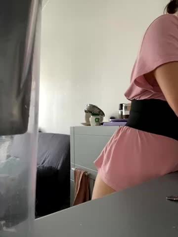 girlsz_ Adult Chat August 22, 2025